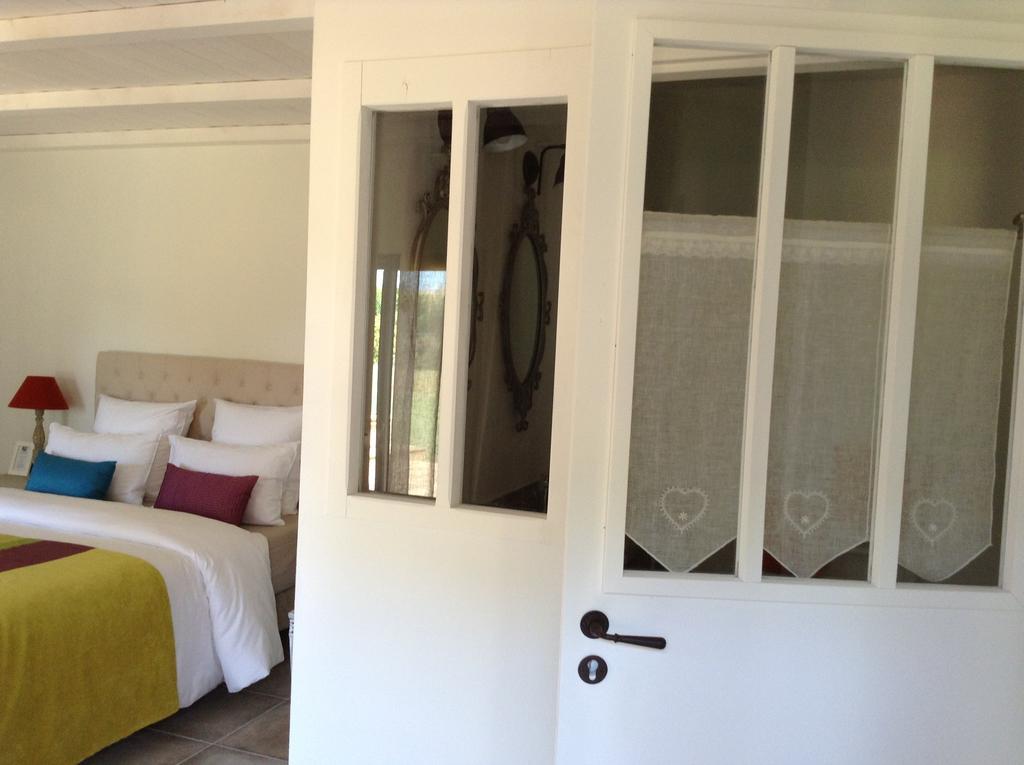 Bed and Breakfast La Grange D'Aunis Aigrefeuille-d'Aunis Номер фото