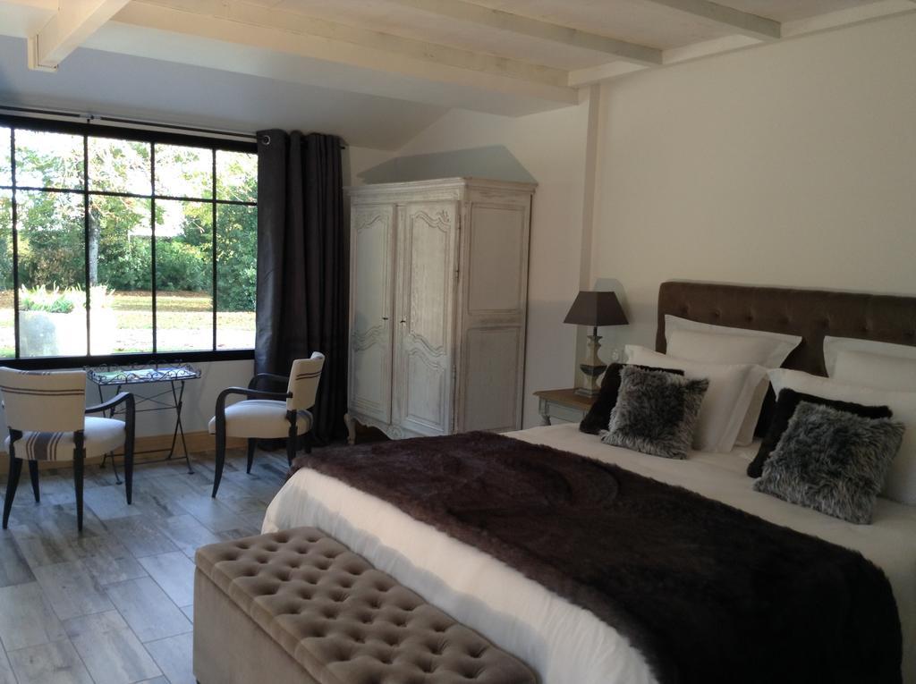 Bed and Breakfast La Grange D'Aunis Aigrefeuille-d'Aunis Номер фото