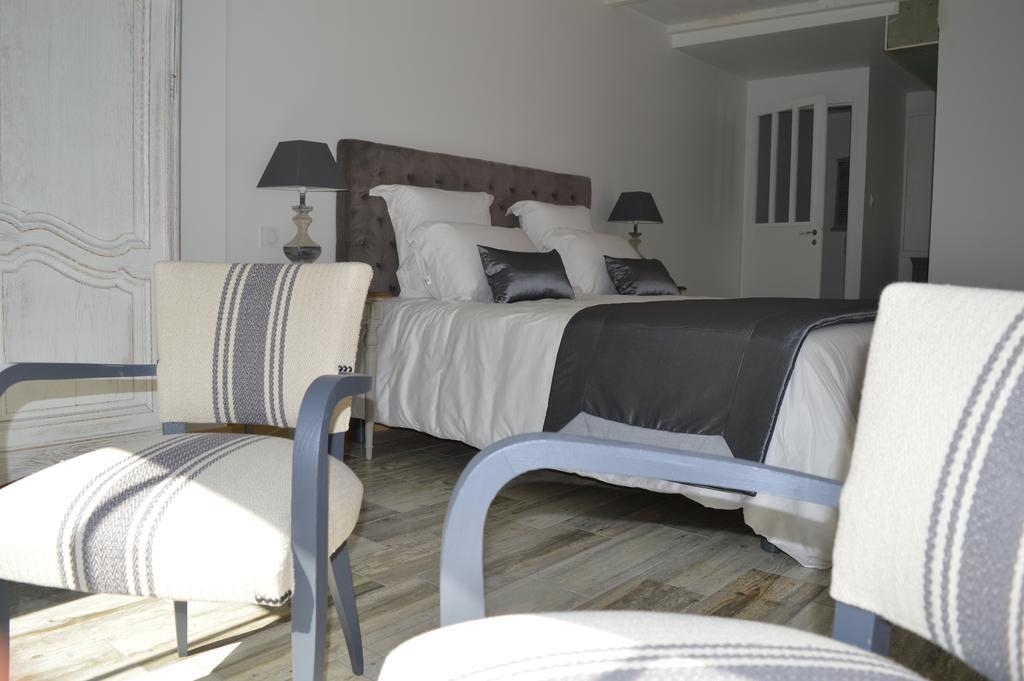 Bed and Breakfast La Grange D'Aunis Aigrefeuille-d'Aunis Номер фото